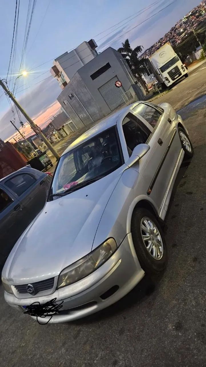 Chevrolet Vectra Vectra GLS/ Challenge 2.2 MPFI 16V 2000