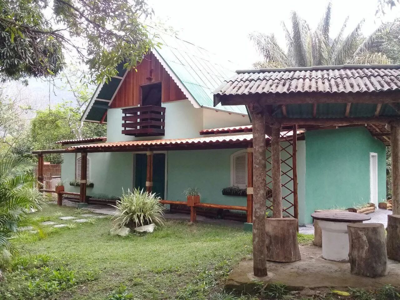 Venda sitio na caputera 1 em Angra