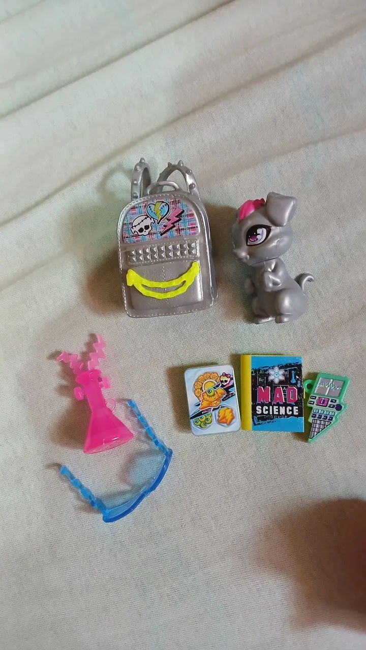 Boneca Monster High G3 Frankie Stein Core Refresh - Foto 4