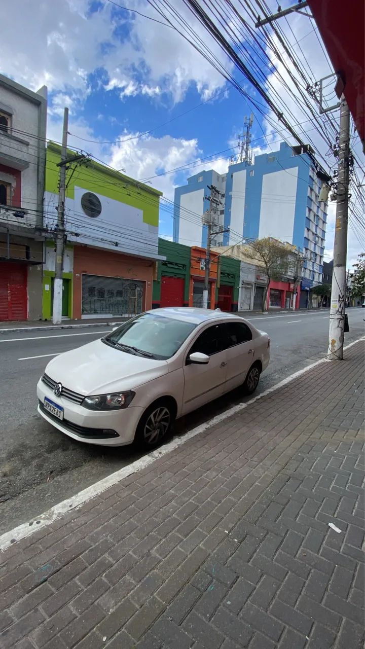 Volkswagen Voyage VOYAGE Trendline 1.0 T.Flex 8V 4p 2015
