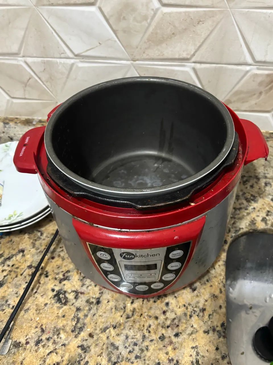 Panela Pressão Eletrica Fun Kitchen 5L Vermelha - Foto 2