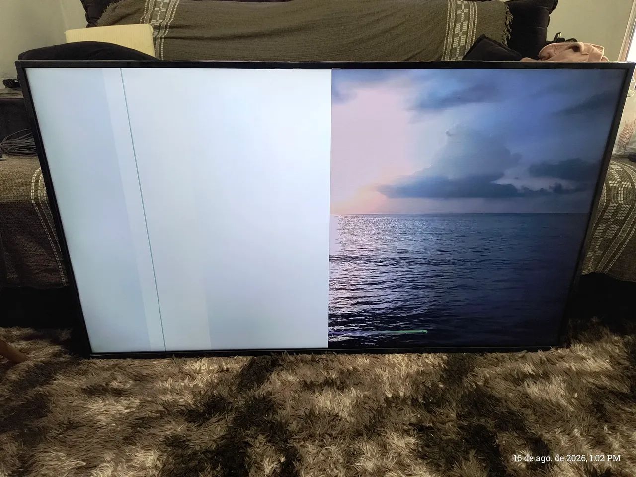 Tv LG 65 polegadas com defeito na tela para concerto ou retirar peças  - Foto 4