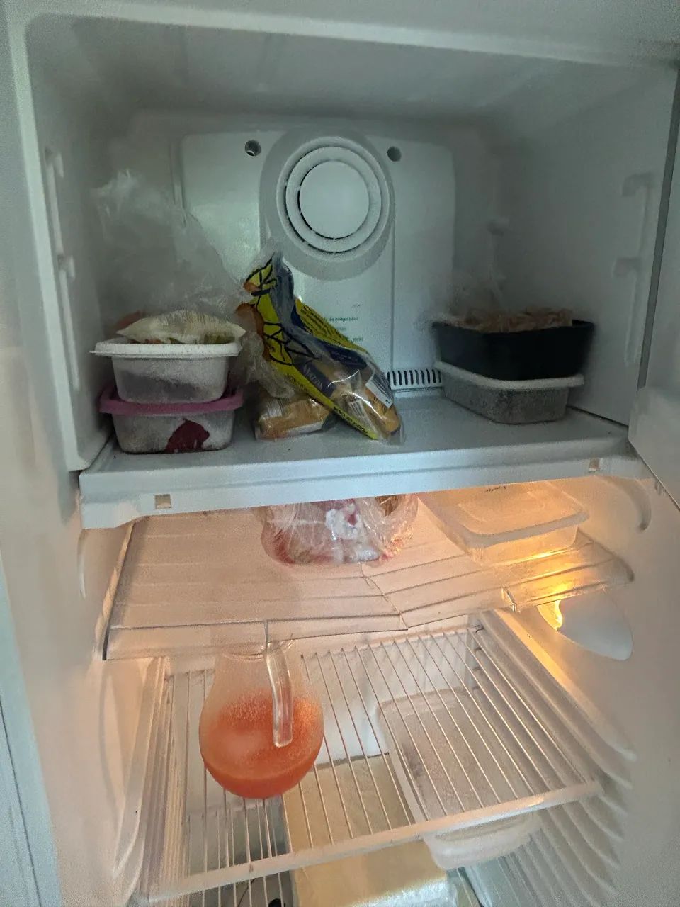 Vendo uma geladeira consul - Foto 4