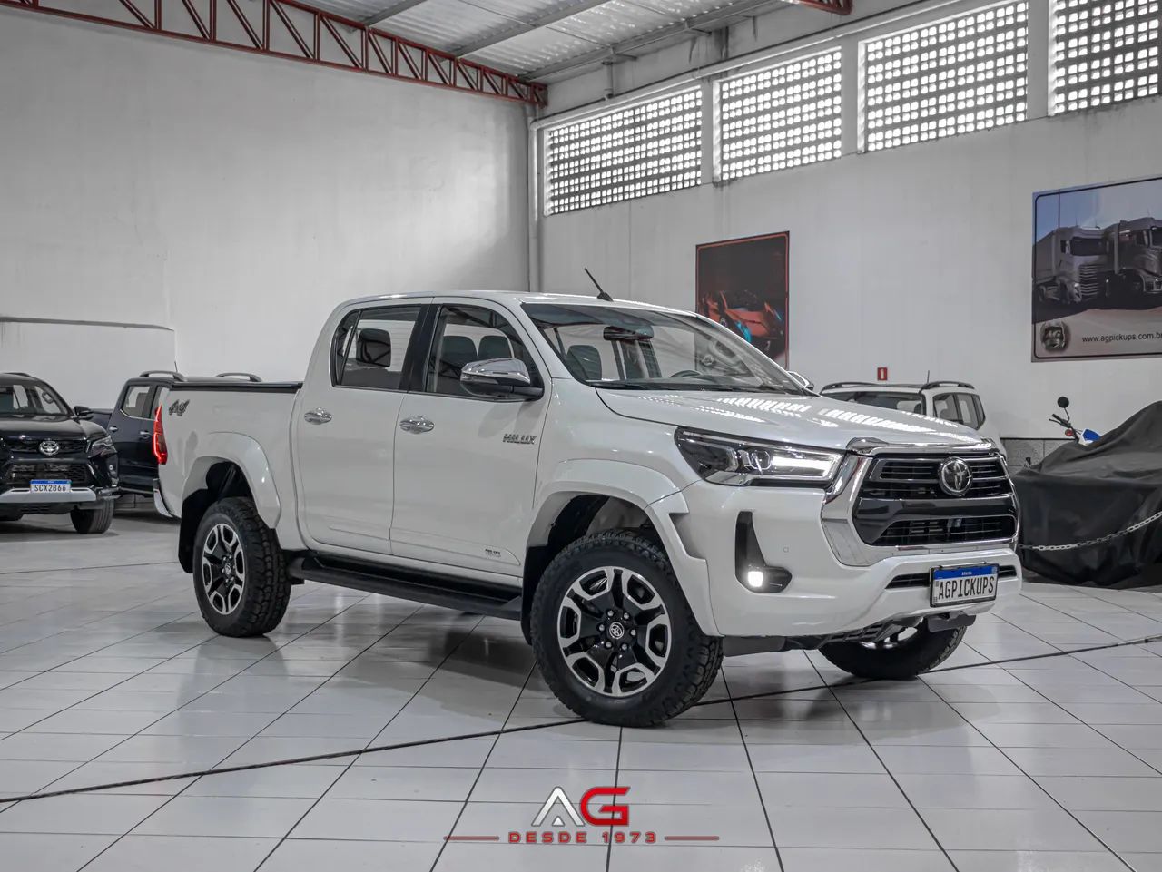 Toyota Hilux CD SRX Plus 4x4 2.8 TDI Die. Aut., foto 16 de 20