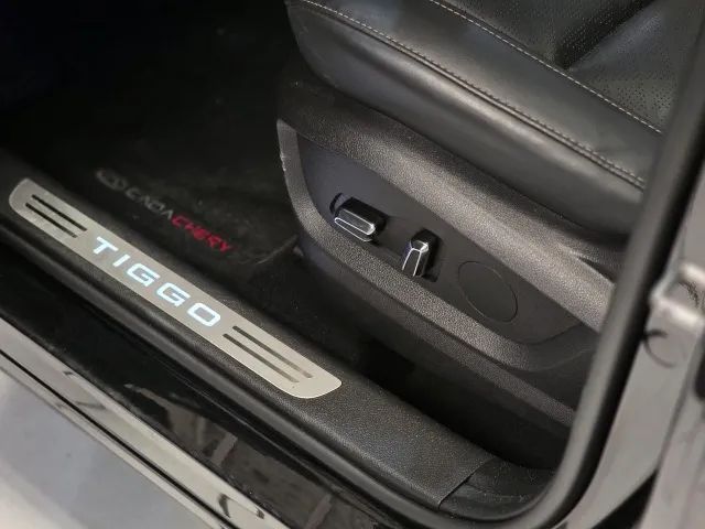 Chery Tiggo 8 TXS 1.6 Turbo Tgdi AUT 2023 - Foto 5
