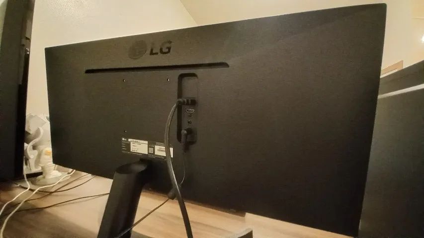Monitor LG 29 polegadas Ultrawide Screen Full HD ideal para Bolsa de Valores e Games - Foto 4