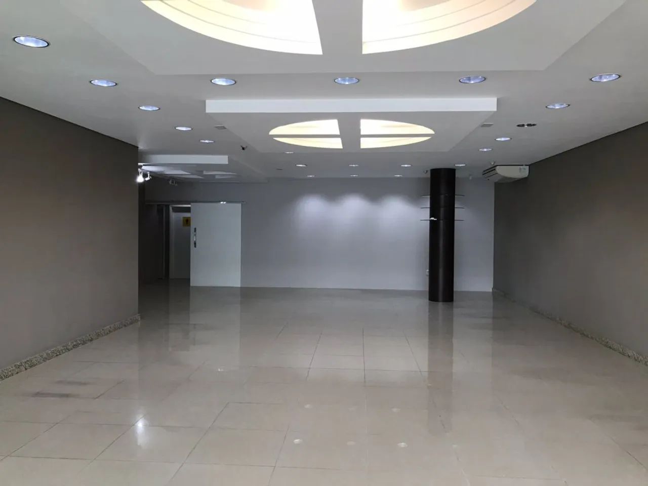 LINDA LOJA NA AVENIDA DUQUE DE CAXIAS ! ! !