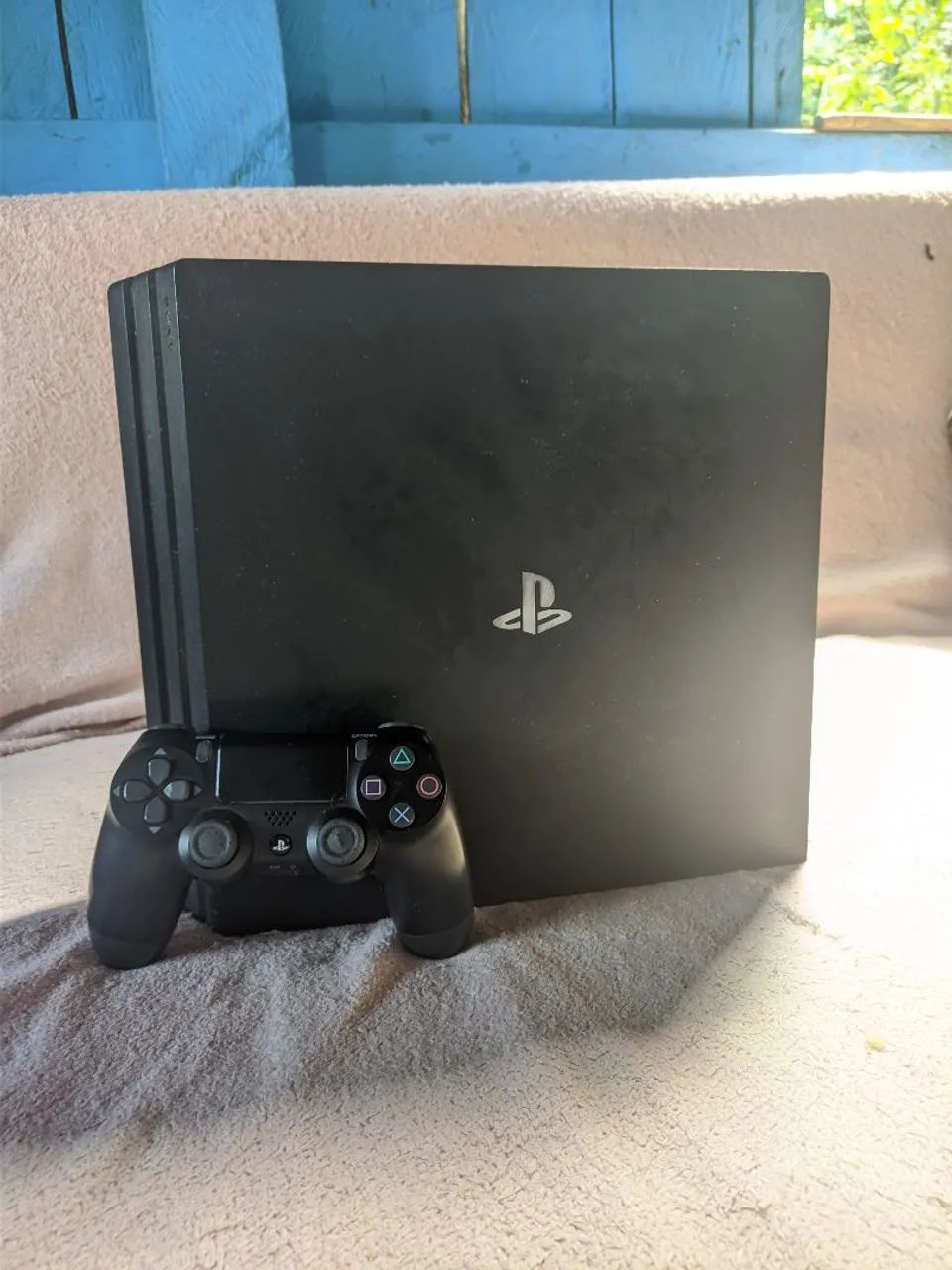 Vendo PS4 Pro em bom estado - Foto 2