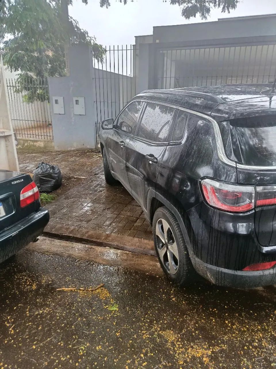 Jeep Compass Longitude 2.0 4X2 Flex 16V Aut. 2017 - Foto 4