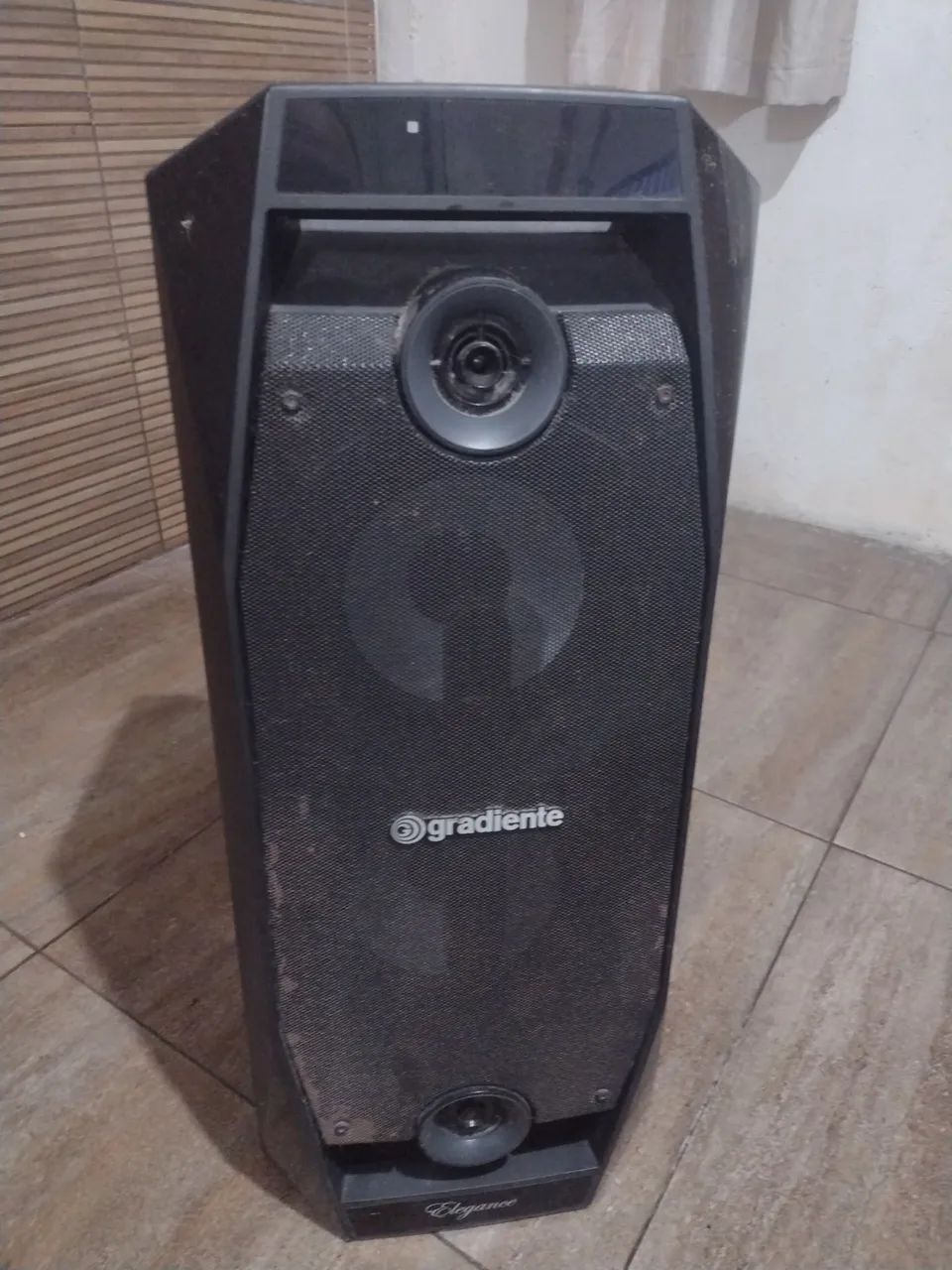 Caixa de som gradiente 