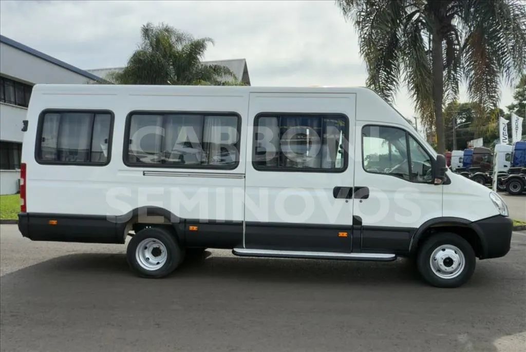 IVECO DAILY 50C17 MINIBUS 18+1 2019/2020 - Foto 3