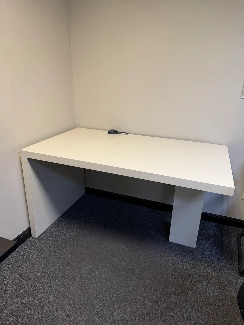 Mesa de Jantar laqueada 