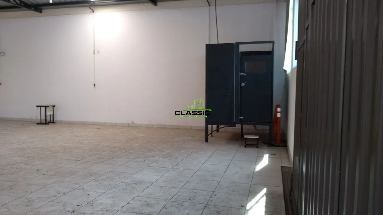 Galpão com 300 m² - Foto 4