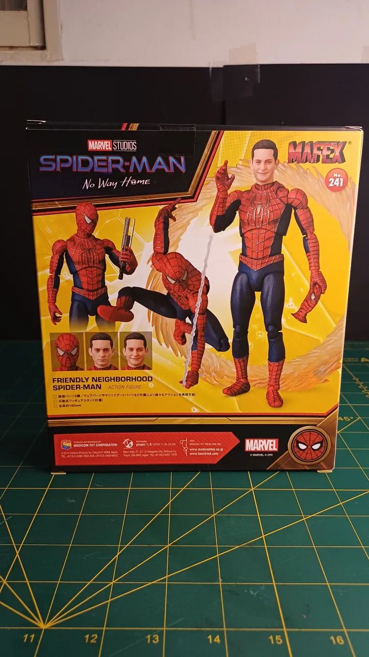 Spider-Man Mafex 241 Friendly Neighborhood Novo Lacrado Original