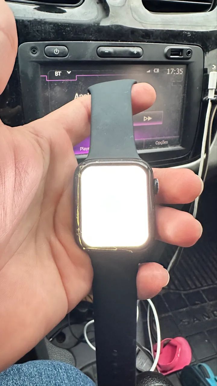 Apple Watch SE 2 Geração! 499 reais! Tela Quebrada! Para tirar peças ou concertar! - Foto 2