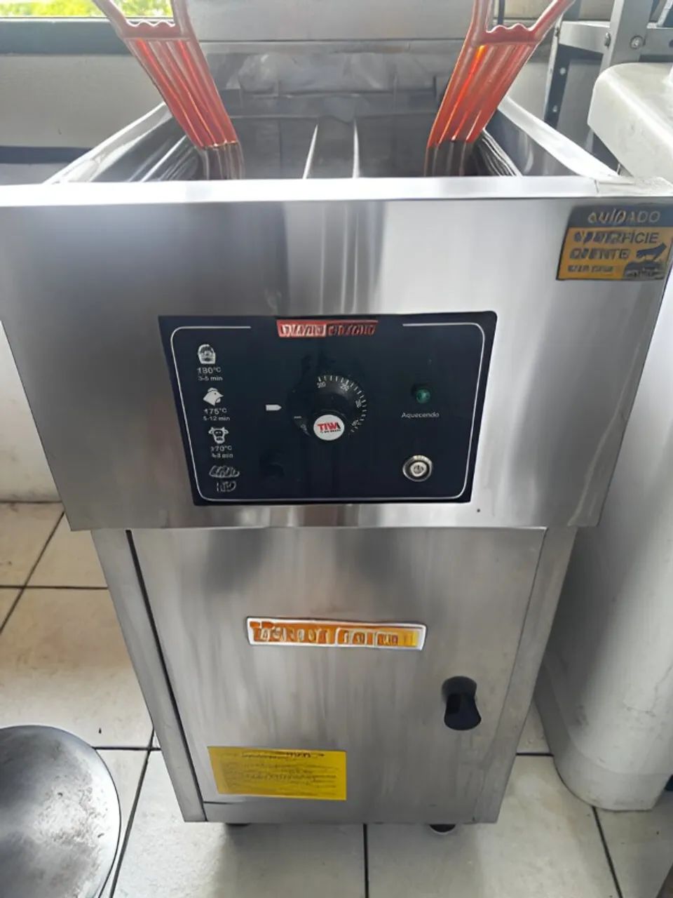 Fritadeira industrial igual do McDonald's ( a gás ) 