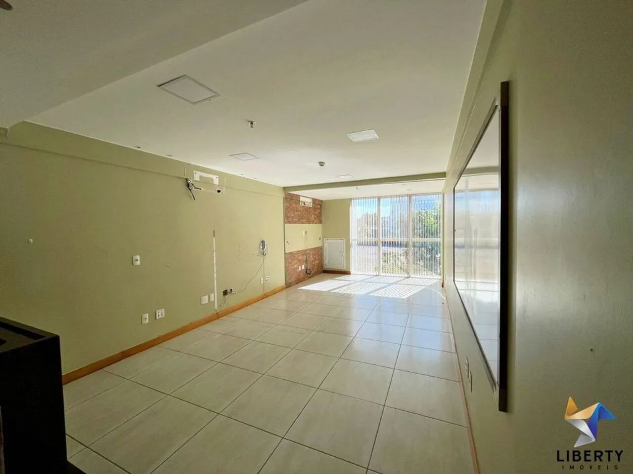 SIG - Platinum Office - Sala com Bancada - Plano Piloto - Foto 4