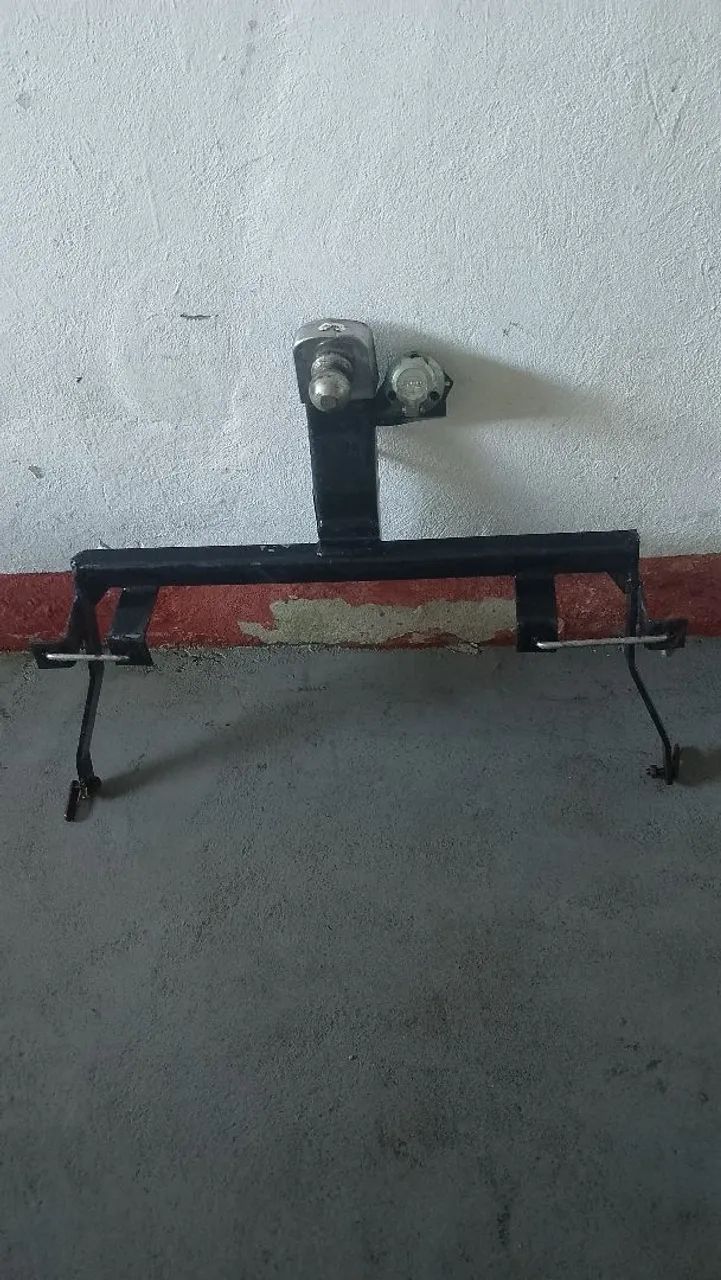 Engate pra reboque com tomada