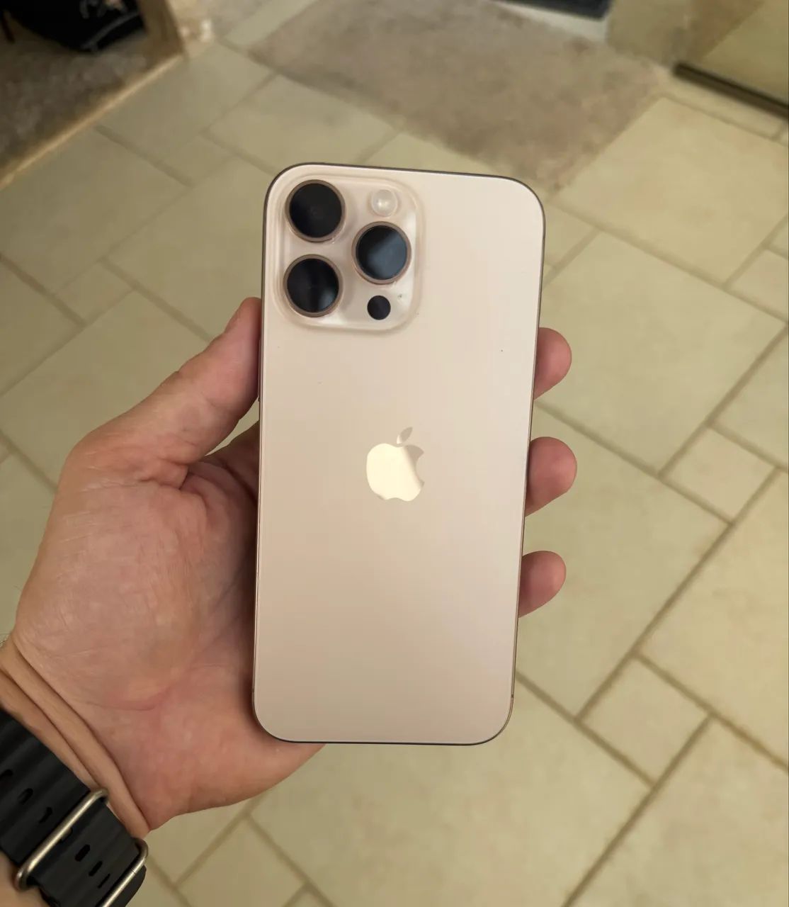 iPhone 16 Pro Max 256 - Titanium Desert