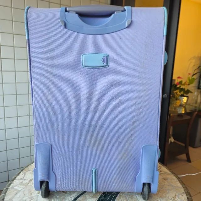 Mala Carpisa Trolley Soft Shell Estampa Da Marca 62 Cm Lilás - Foto 2