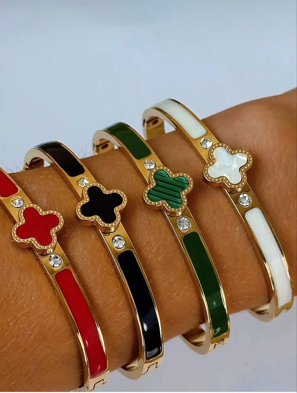 Braceletes trevo esmaltados color 