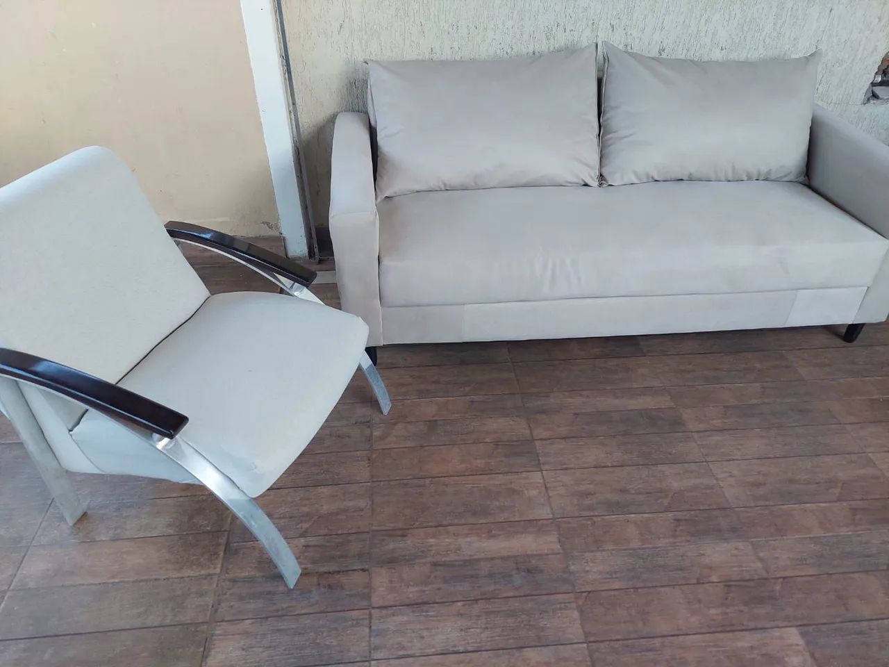 Sofá Bege 2 metros - Tecido  Durável (Impecável/Estado de Novo) entrego 