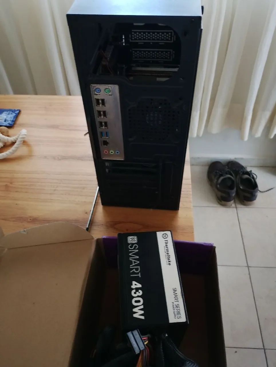 Gabinete placa mãe processador e fonte  - Foto 3