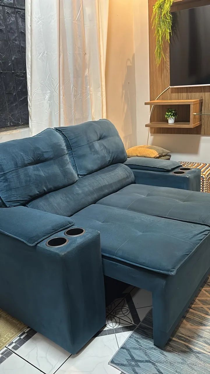 Vendo este sofá no dinheiro ou pix 