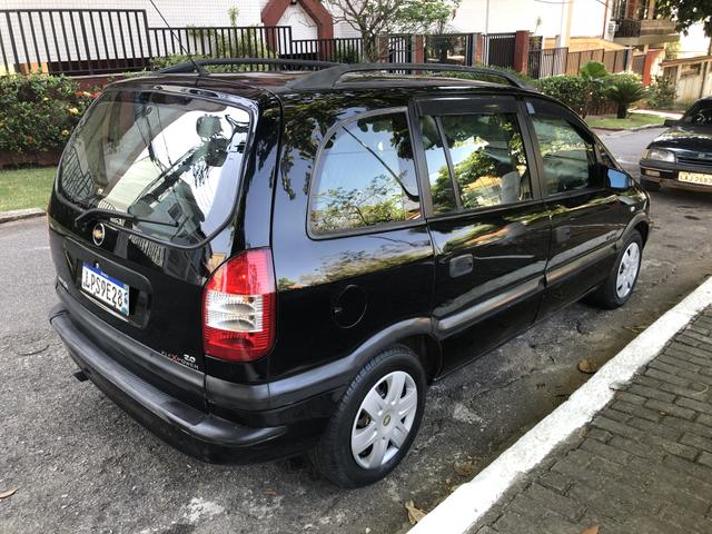 Zafira 2.0 8v 2011 gnv 23.990,00 - Foto 6