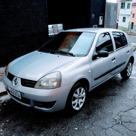 Clio 1.0 8 Válvulas ano 2007