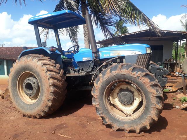 Vendo trator Newholand 2012 4x4