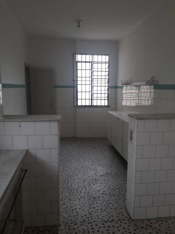 Sobrado, em frente ao iepic - Foto 8