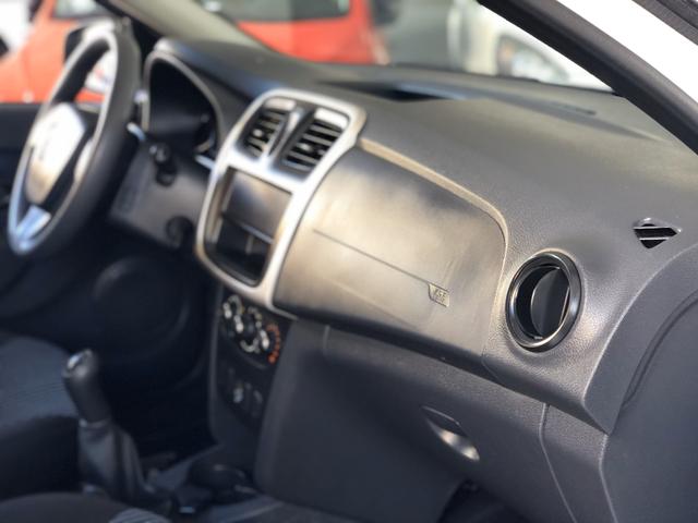 Sandero 1.0 2018 único dono - Foto 3