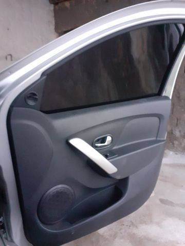 Sandero EXPR 1.0 completo 16/17; todo 100% - Foto 9