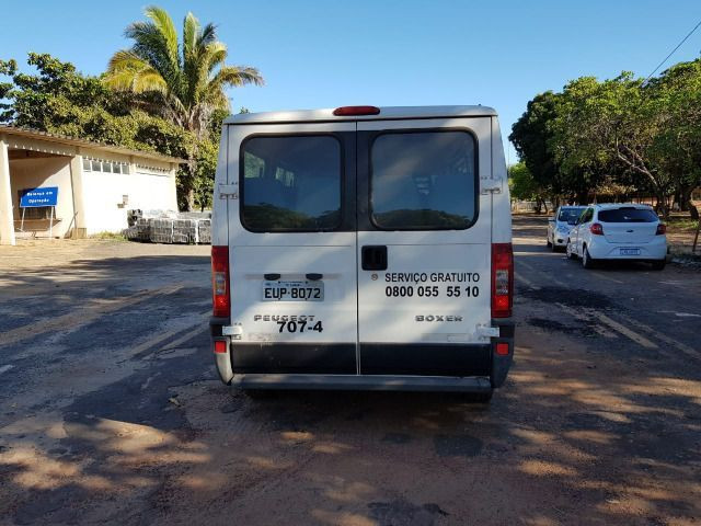 Van Peugeot Boxer 16 Lugares 2014 Aceito Oferta/Troca - Foto 3