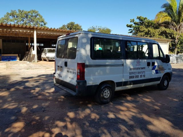 Van Peugeot Boxer 16 Lugares 2014 Aceito Oferta/Troca - Foto 4