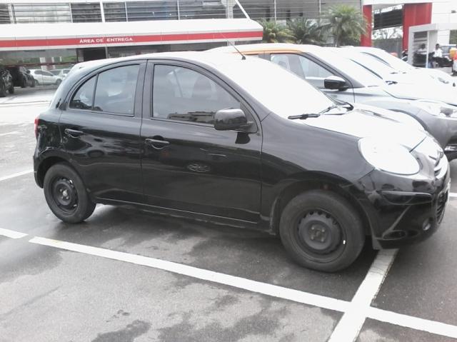 Nissan March 10S FLEX 4P - Foto 3