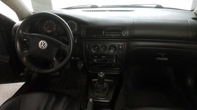 Passat 1.8 20V Manual - Foto 4