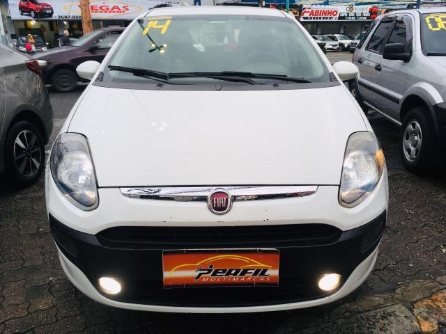 Fiat Punto 1.4 Attractive 2014 Impecável