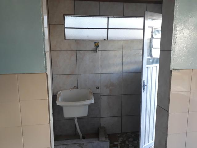 Aluga-se casa pinheirinho (casal sem filhos ou mulher solteira) - Foto 6
