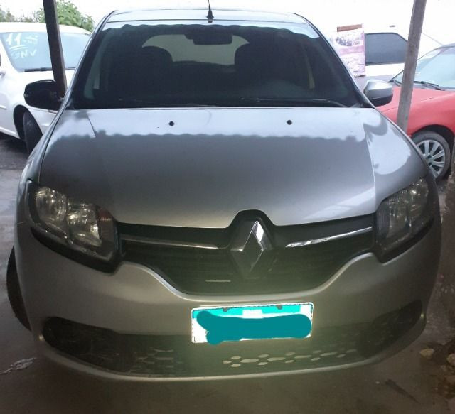 Sandero EXPR 1.0 completo 16/17; todo 100%
