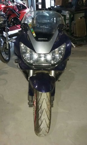 Sucata de moto para retirada de peças CBR 900 2001 - Foto 3