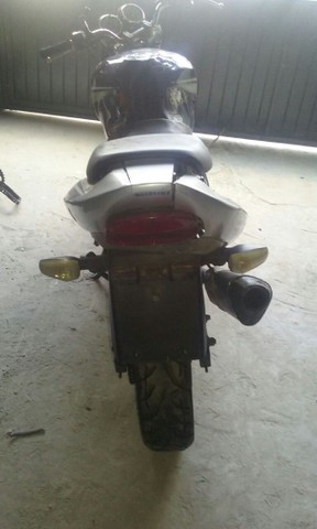 Sucata de moto para retirada de peças Suzuki GS 500 2008/2009 - Foto 4