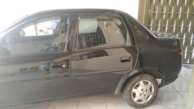 CHEVROLET CLÁSSIC EM PERFEITO ESTADO DE CONSERVAÇÃO