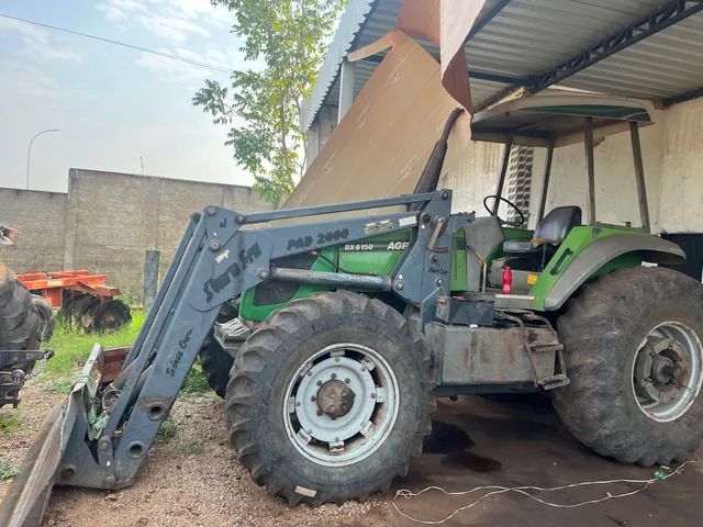Trator Agrale BX 6150 ano 2004