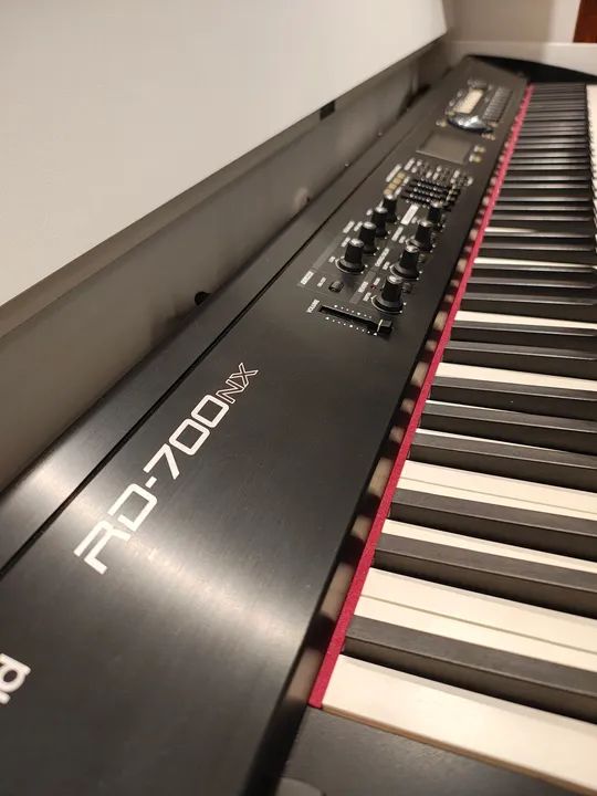 Roland RD-700NX - Instrumentos musicais - Itaquera, São Paulo
