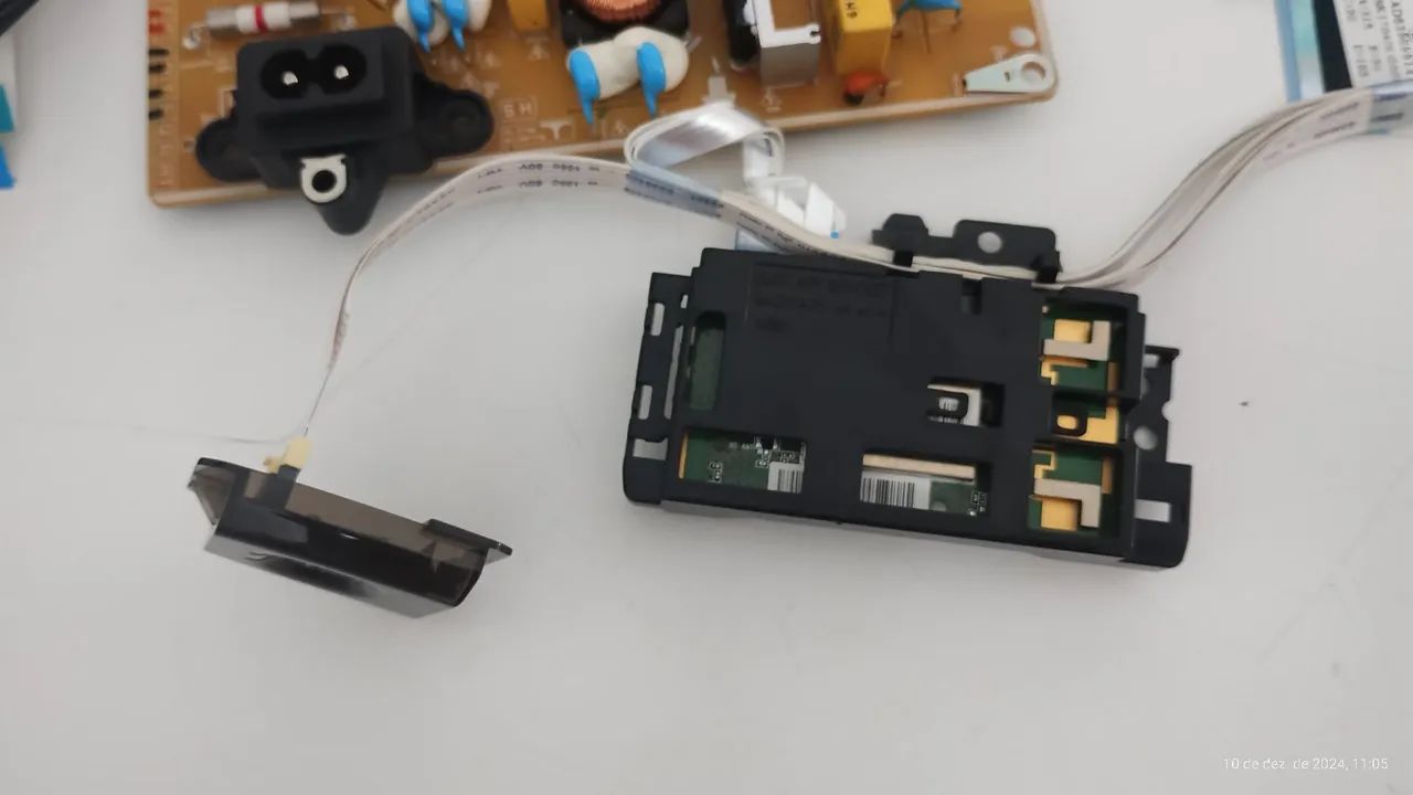 Peças para TV LG 49U - Foto 4