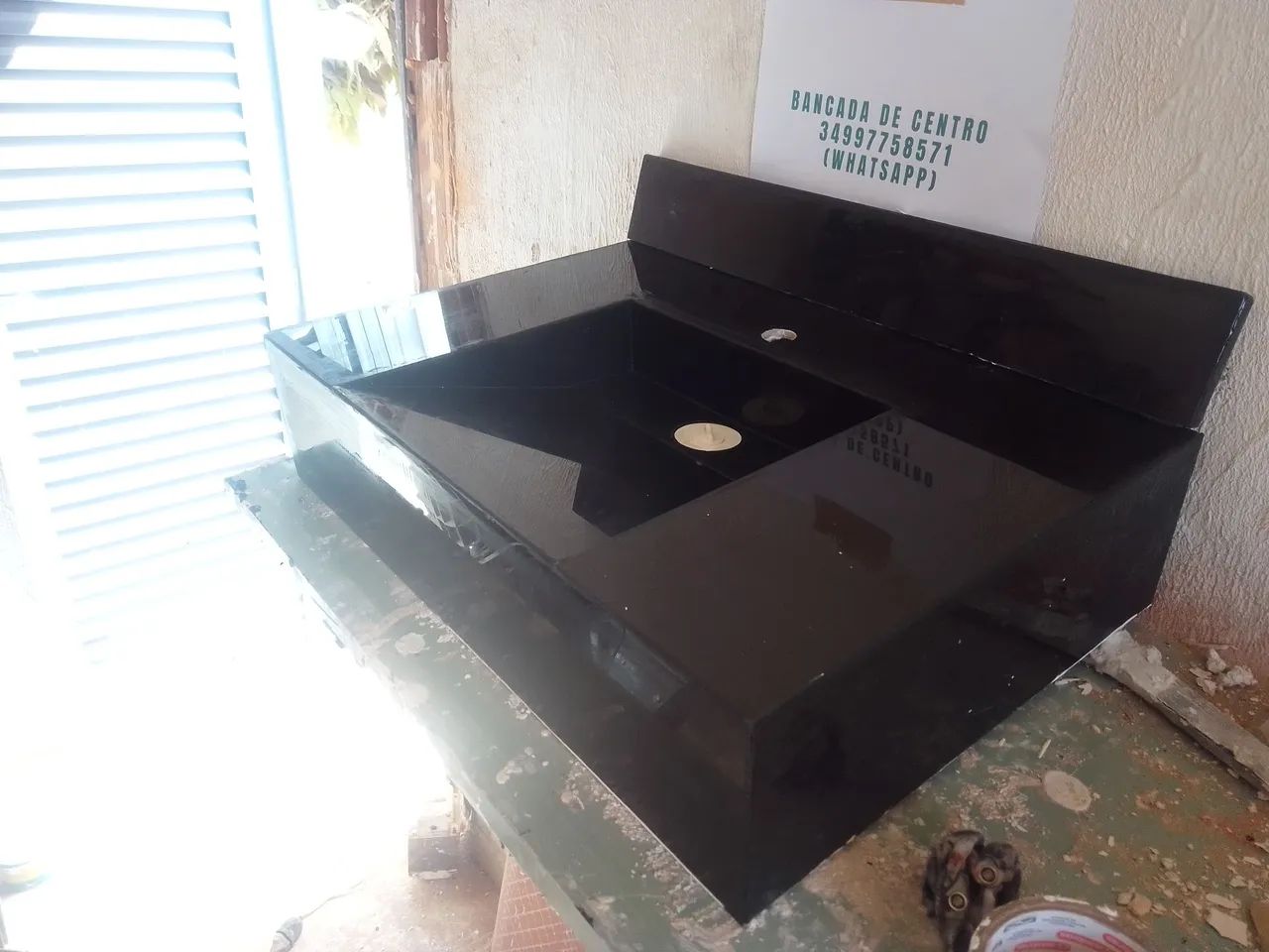 Lavatório de porcelanato 