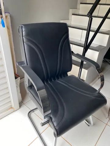 Cadeira de Diretor Cromado - Couro Ecológico - Foto 2