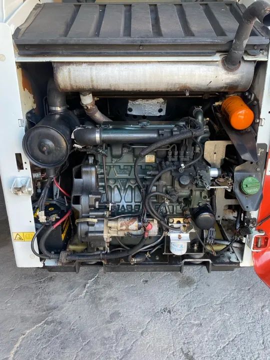 MINI CARREGADEIRA BOB CAT S175  - Foto 3